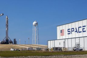SpaceX准备启动下一阶段的人类太空探索筹集3.46亿美元