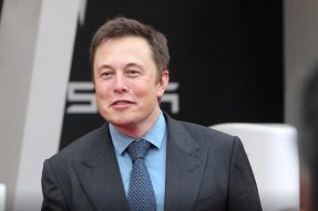 特斯拉首席执行官获得价值超过7亿美元的股票