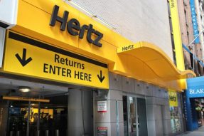 破产赫兹出售高达5亿美元的普通股