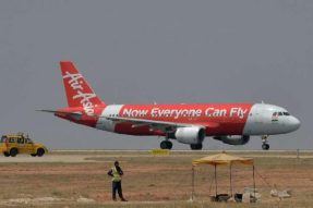 马来西亚廉价航空公司亚航面临经营危机
