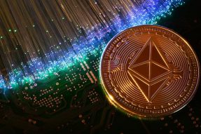 DeFi代币导致以太坊价格上涨，ETH突破300美元大关，创2020年新高